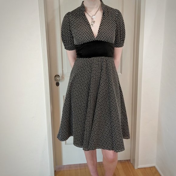 MASON by MICHELLE MASON Black Eyelet Lace & Velvet Swing 50s Look Midi Dress Sz2 - Picture 4 of 12